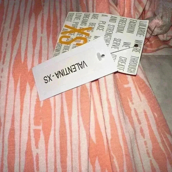 Lularoe XS white & coral Valentina button down blouse. NWT. - Picture 3 of 6